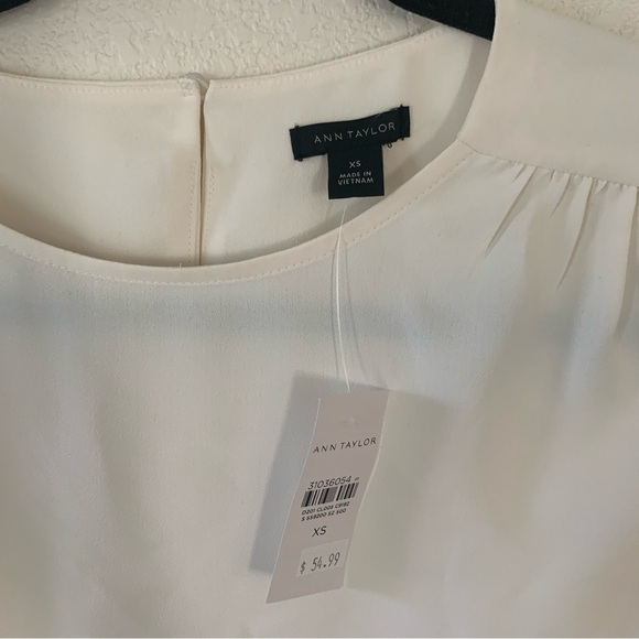 NWT Ann Taylor white balloon sleeve blouse - Picture 2 of 5
